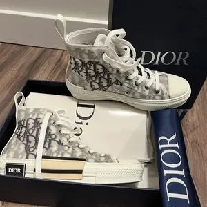 Converse dior store vinted
